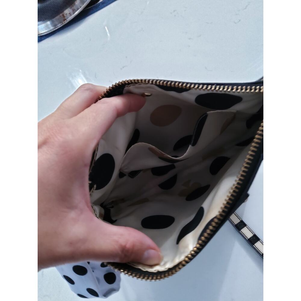 Kate Spade crossbody Black & White striped Adjustable strap. Chic Retro - Picture 6 of 9